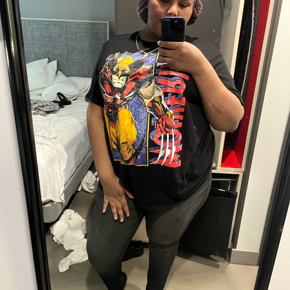 Black Wolverine Graphic T-Shirt